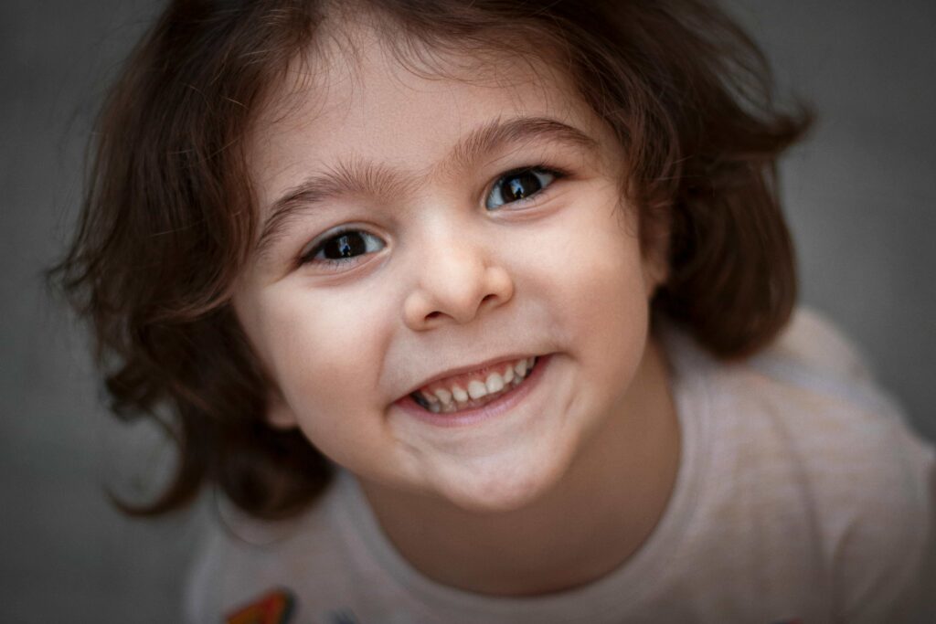 kid with crooked teeth