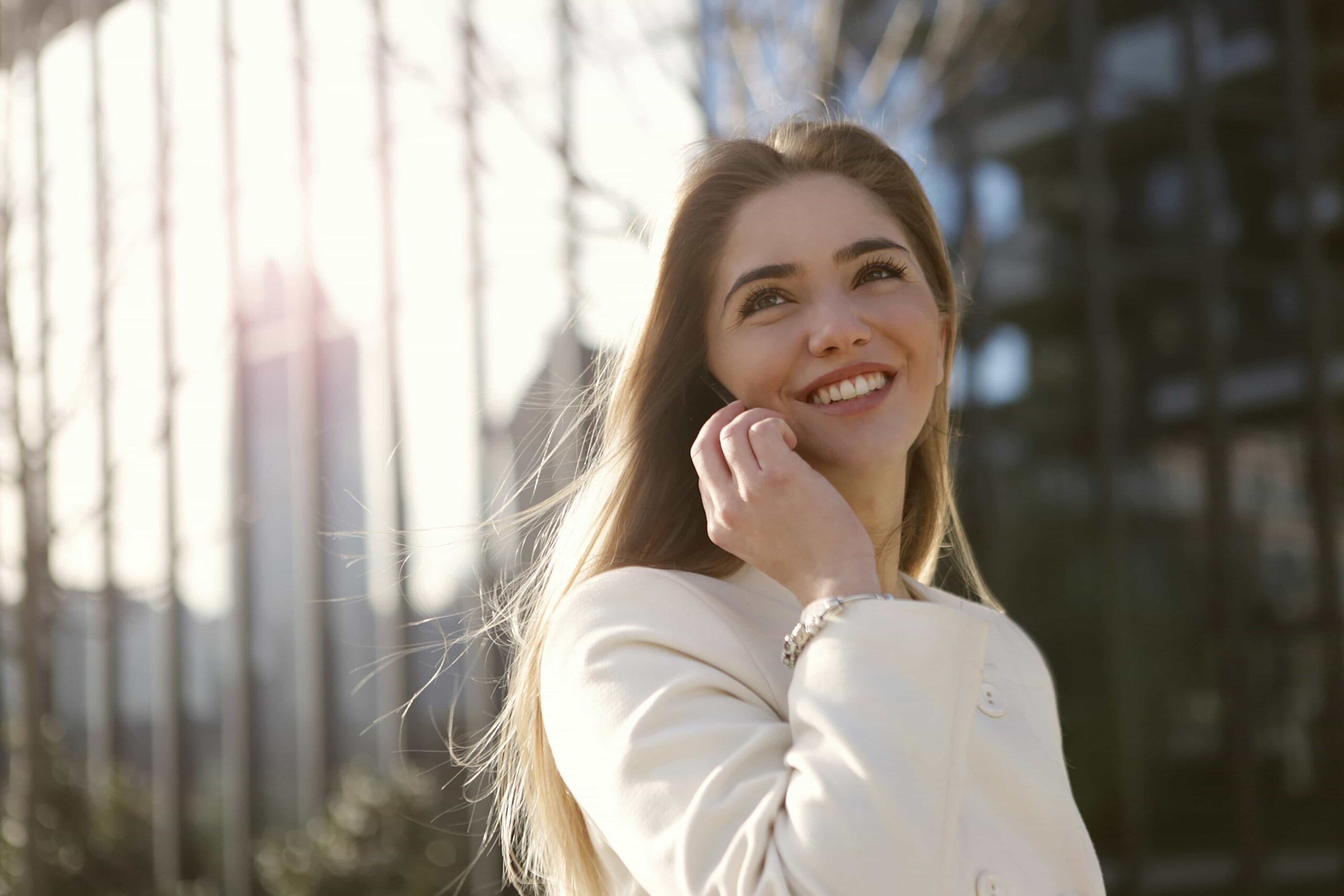 girl outside on phone